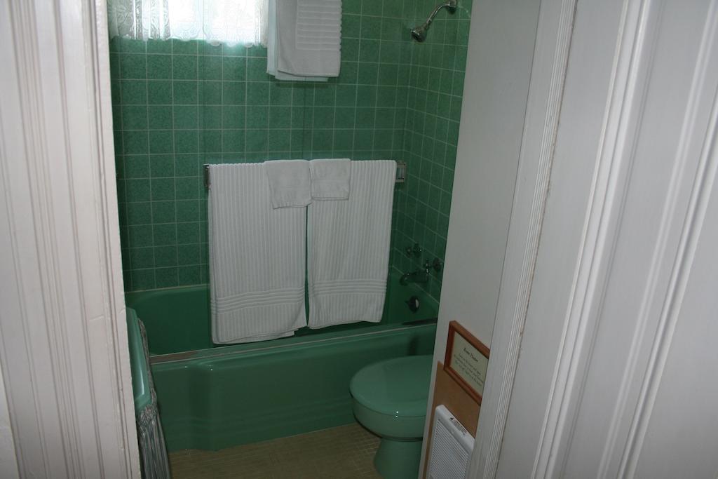 Bradford Place Bed & Breakfast 3*