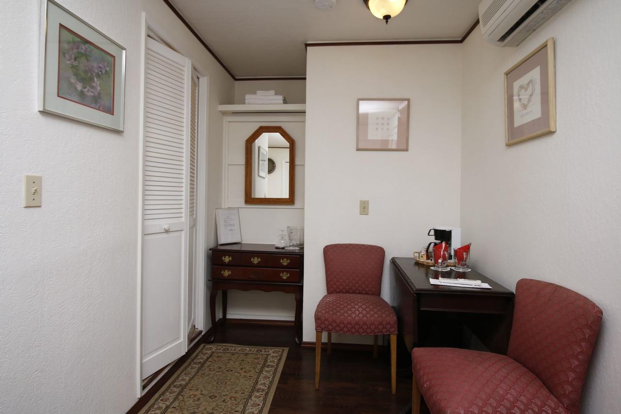 Bradford Place Bed & Breakfast 3*