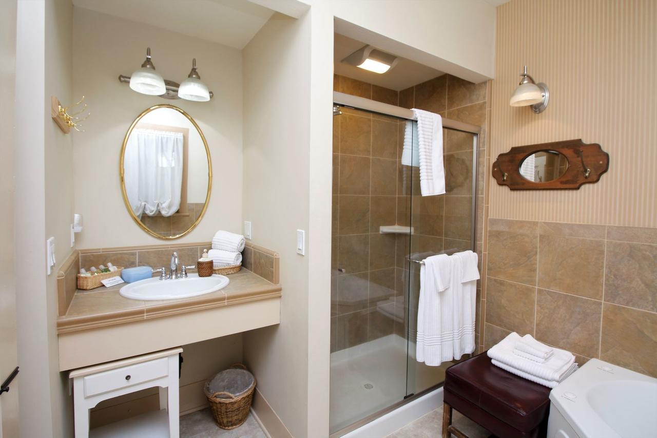 Bradford Place 3*