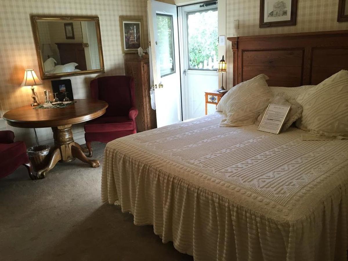 Bradford Place 3*